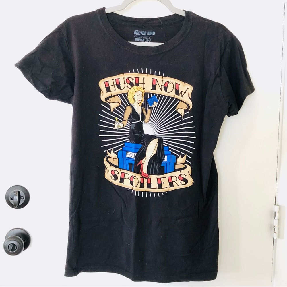 BBC Dr Who River Song Hush Now Spoilers Women’s T-Shirt Size XL Black Tee